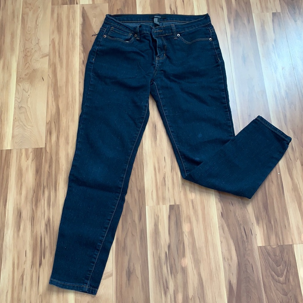 Forever 21 dark wash skinny jeans 28
